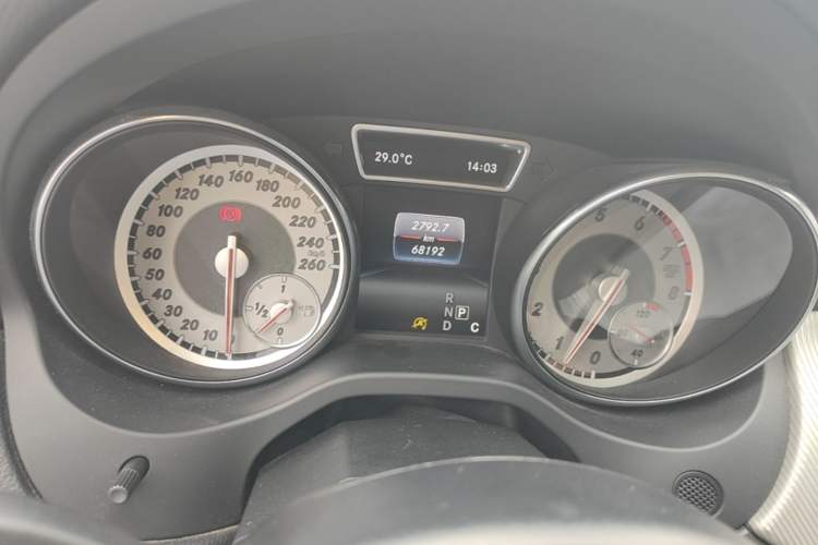 Used Mercedes-Benz GLA 2016 GLA 200 Sport Edition Odometer Close Up
