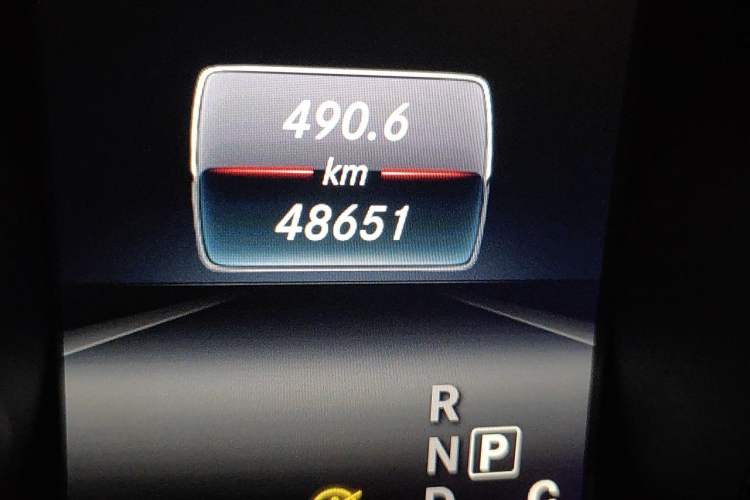 Used Mercedes-Benz GLA 2016 GLA 200 Fashion Model Odometer Close Up