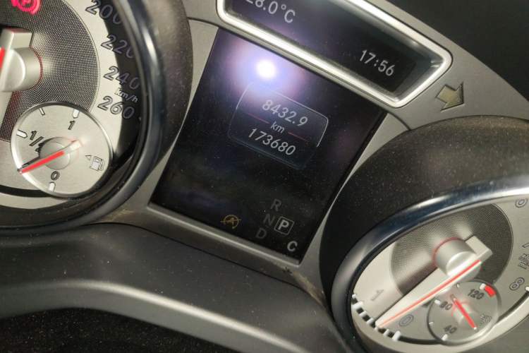 Used Mercedes-Benz GLA 2016 GLA 200 Fashion Model Odometer Close Up