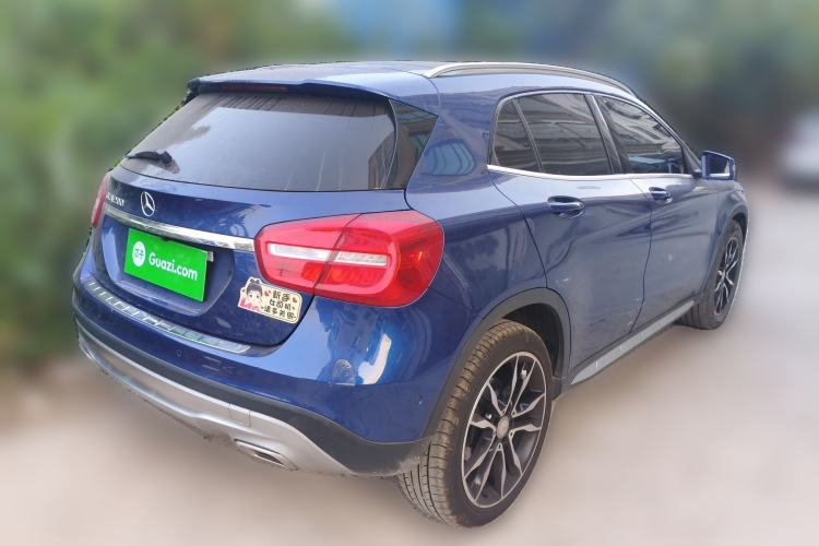 Used Mercedes-Benz GLA 2016 GLA 200 Blue Edition Rear Right 45 Deg