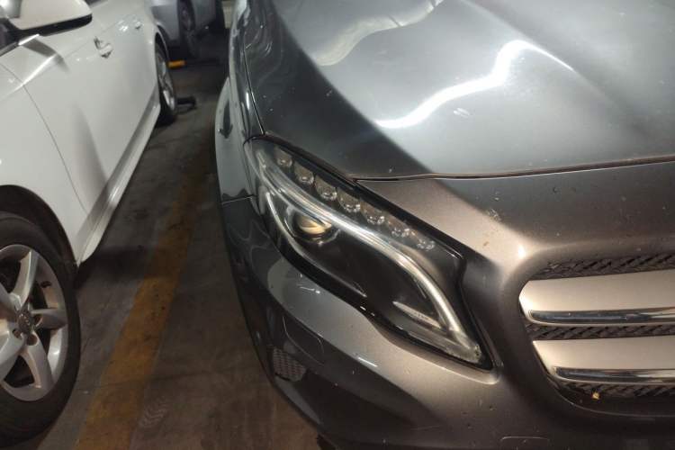 Used Mercedes-Benz GLA 2016 GLA 200 Fashion Model Right Front Headlight