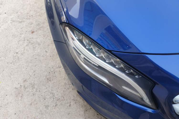 Used Mercedes-Benz GLA 2016 GLA 200 Blue Edition Right Front Headlight