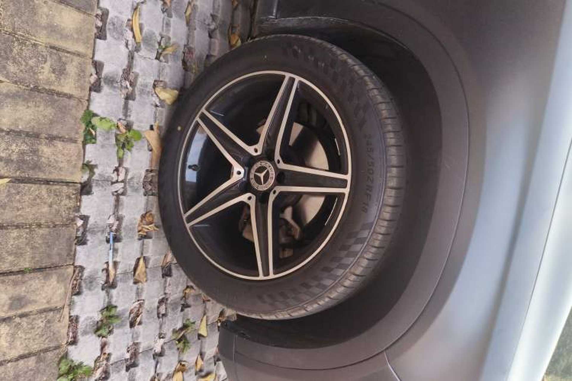 Used Mercedes-Benz GLA 2016 GLA 200 Sport Edition Right Front Wheel Hub