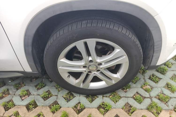 Used Mercedes-Benz GLA 2016 GLA 200 Sport Edition Right Front Wheel Hub
