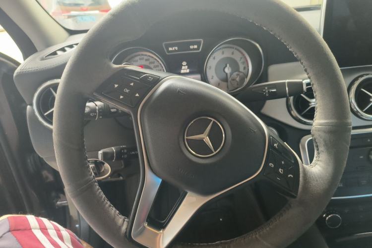 Used Mercedes-Benz GLA 2016 GLA 220 4MATIC Fashion Edition Steering Wheel