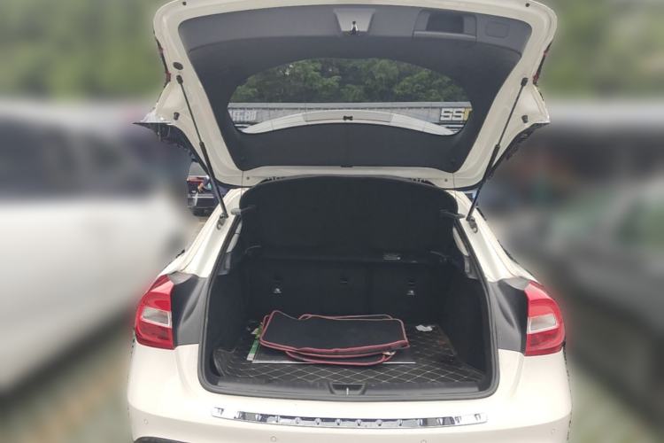 Used Mercedes-Benz GLA 2016 GLA 200 Sport Edition Trunk