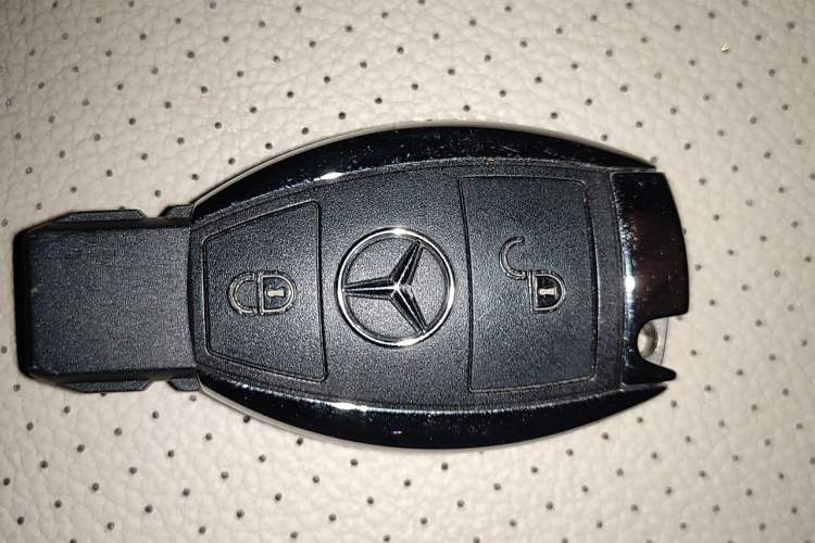 Used Mercedes-Benz GLA 2016 GLA 200 Fashion Model Vehicle Key