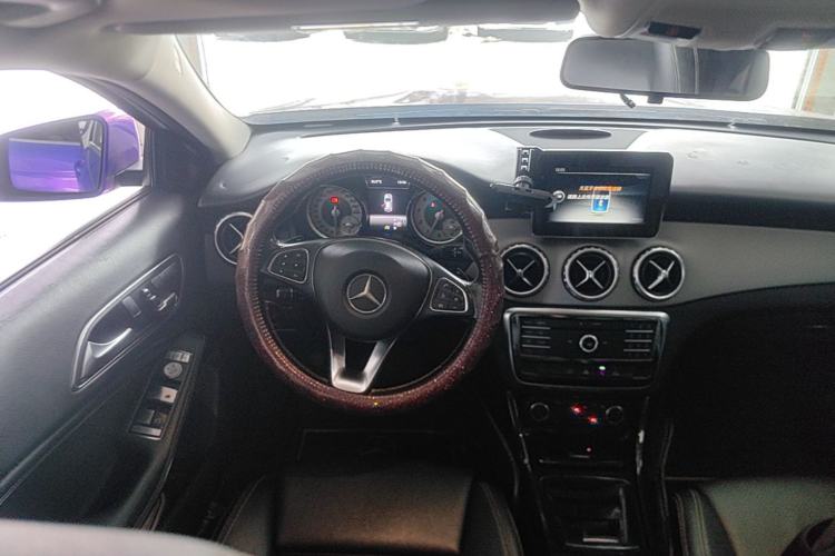Used Mercedes-Benz GLA 2016 GLA 200 Fashion Model Center Console