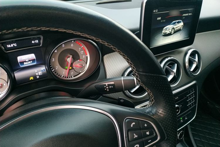 Used Mercedes-Benz GLA 2016 GLA 200 Fashion Model Gear Lever