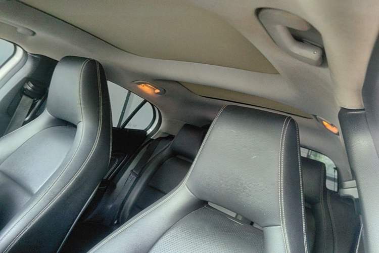Used Mercedes-Benz GLA 2016 GLA 200 Fashion Model Headliner