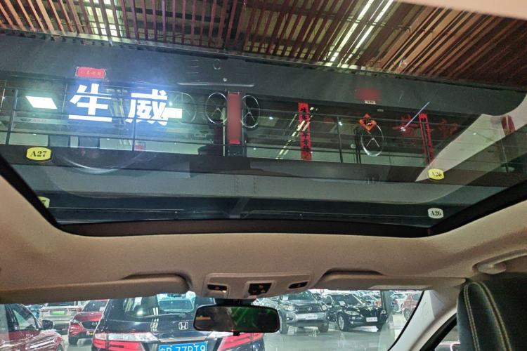 Used Mercedes-Benz GLA 2016 GLA 220 4MATIC Fashion Edition Headliner