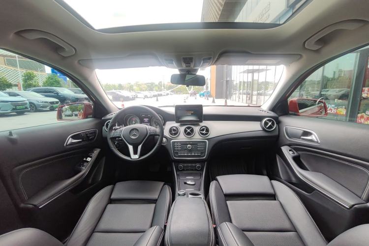 Used Mercedes-Benz GLA 2016 GLA 200 Sport Edition Interior 3