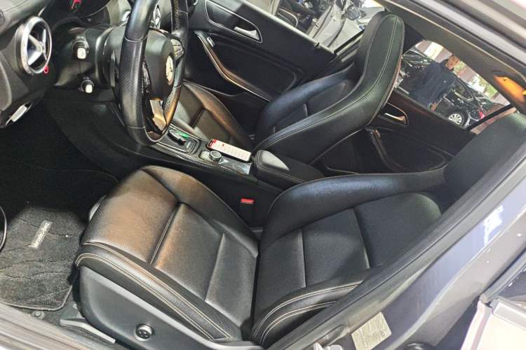 Used Mercedes-Benz GLA 2016 GLA 220 4MATIC Fashion Edition Left Front Seat