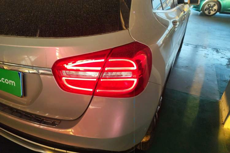 Used Mercedes-Benz GLA 2016 GLA 200 Fashion Model Right Rear Taillight