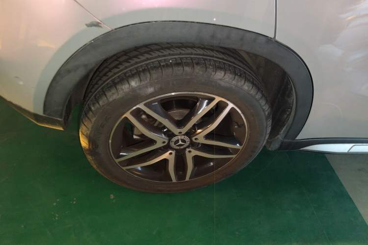 Used Mercedes-Benz GLA 2016 GLA 200 Fashion Model Right Rear Wheel Hub