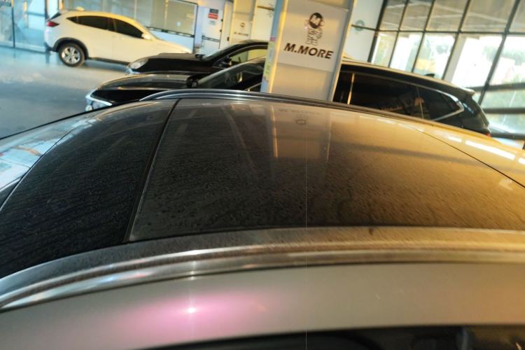 Used Mercedes-Benz GLA 2016 GLA 200 Fashion Model Roof