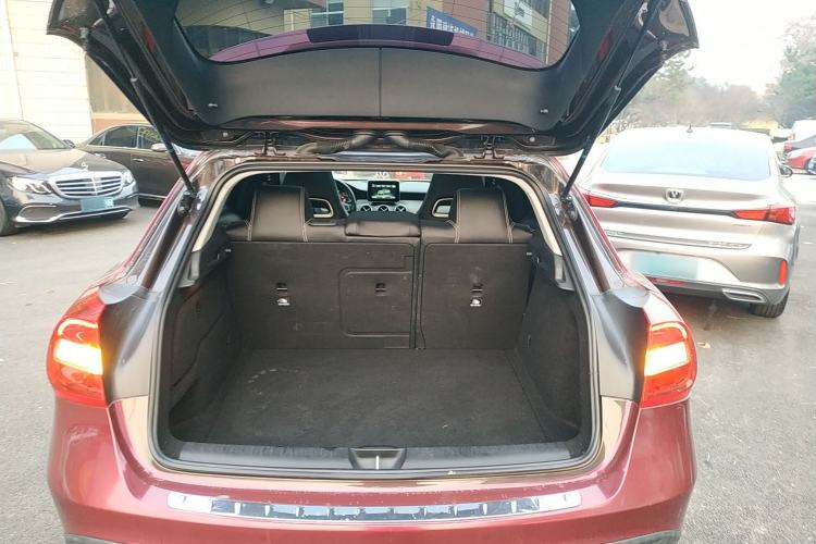 Used Mercedes-Benz GLA 2016 GLA 200 Fashion Model Trunk