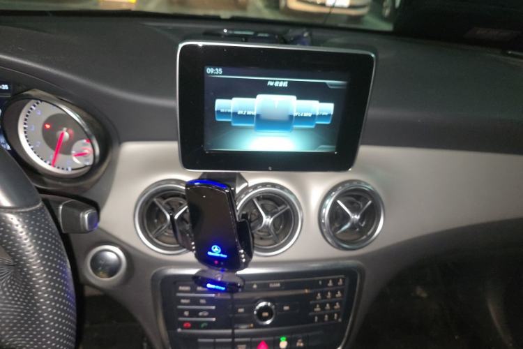 Used Mercedes-Benz GLA 2016 GLA 200 Sport Edition Audio And AC Panel