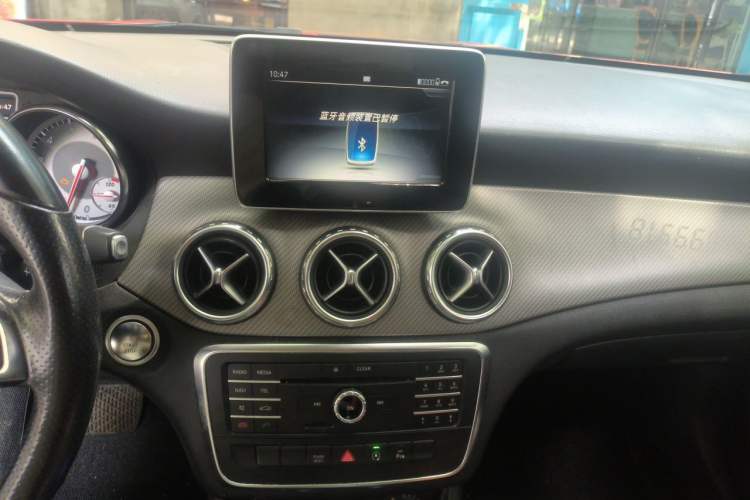 Used Mercedes-Benz GLA 2016 GLA 200 Sport Edition Audio And AC Panel
