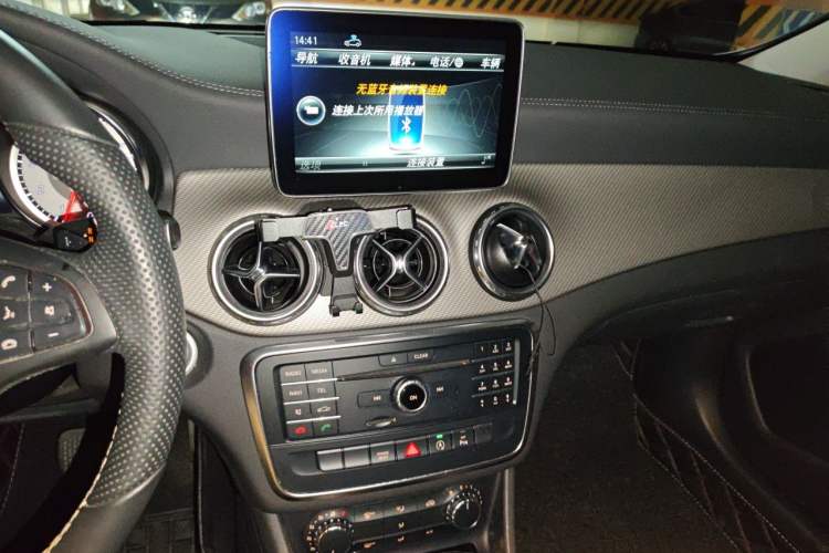 Used Mercedes-Benz GLA 2016 GLA 200 Fashion Model Audio And AC Panel