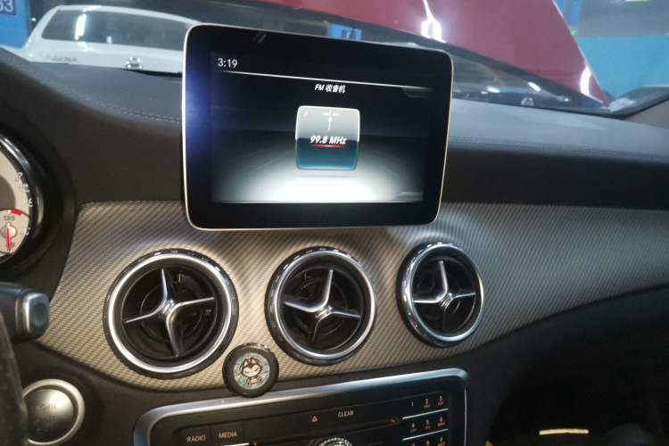 Used Mercedes-Benz GLA 2016 GLA 200 Fashion Model Audio And AC Panel