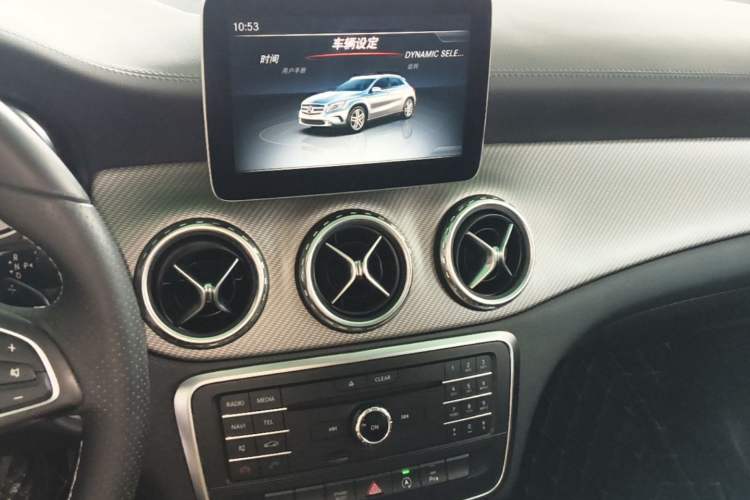 Used Mercedes-Benz GLA 2016 GLA 200 Fashion Model Audio And AC Panel