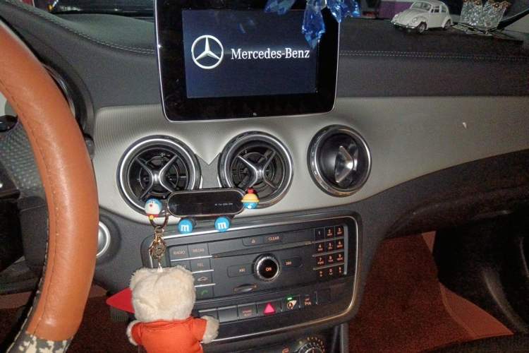 Used Mercedes-Benz GLA 2016 GLA 200 Fashion Model Audio And AC Panel