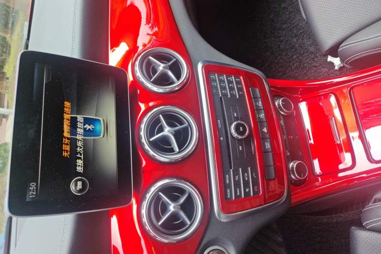 Used Mercedes-Benz GLA 2016 GLA 200 Fashion Model Audio And AC Panel
