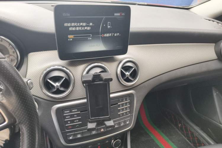 Used Mercedes-Benz GLA 2016 GLA 220 4MATIC Fashion Edition Audio And AC Panel