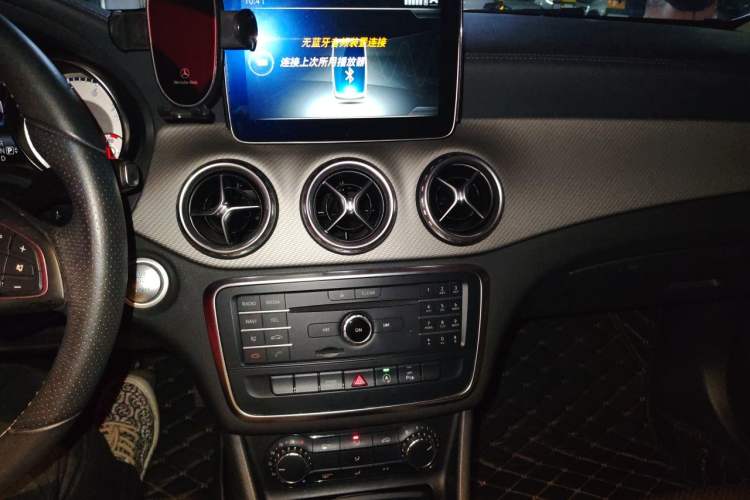 Used Mercedes-Benz GLA 2016 GLA 200 Fashion Model Audio And AC Panel