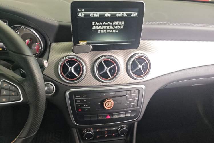 Used Mercedes-Benz GLA 2016 GLA 200 Fashion Model Audio And AC Panel