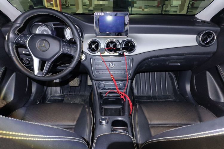 Used Mercedes-Benz GLA 2016 GLA 200 Sport Edition Center Console