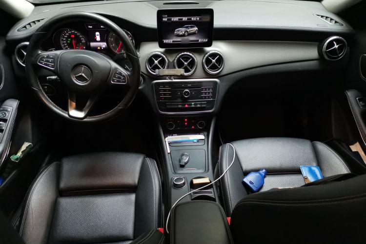 Used Mercedes-Benz GLA 2016 GLA 200 Fashion Model Center Console