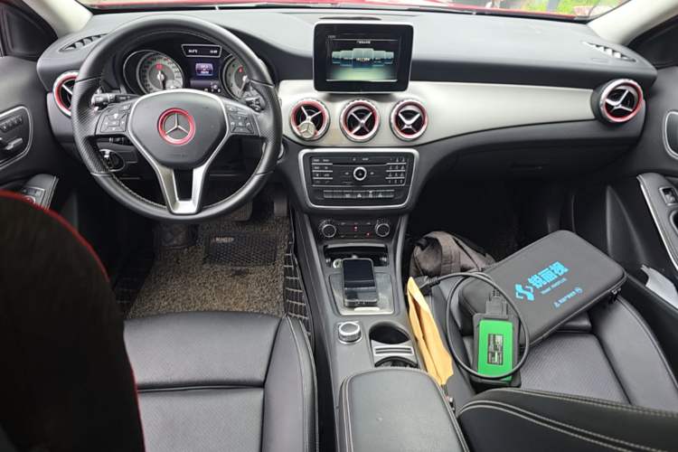 Used Mercedes-Benz GLA 2016 GLA 200 Fashion Model Center Console