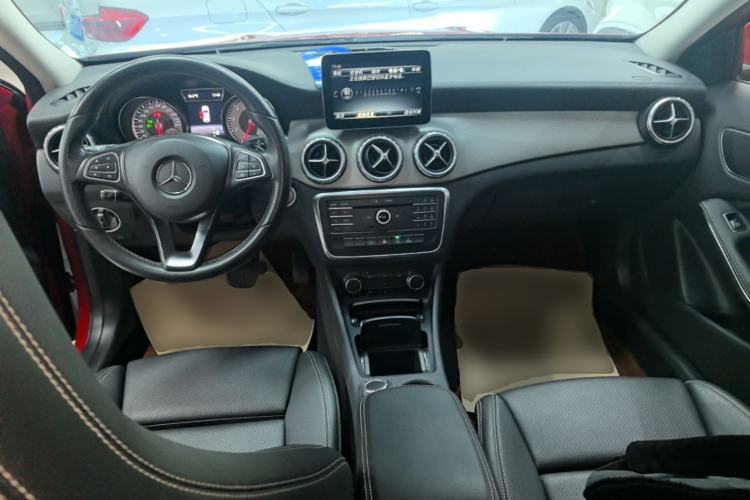 Used Mercedes-Benz GLA 2016 GLA 200 Fashion Model Center Console