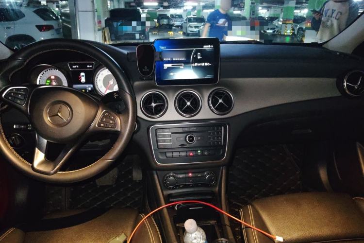 Used Mercedes-Benz GLA 2016 GLA 200 Fashion Model Center Console