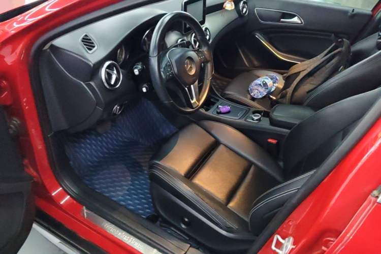 Used Mercedes-Benz GLA 2016 GLA 200 Sport Edition Driver Seat