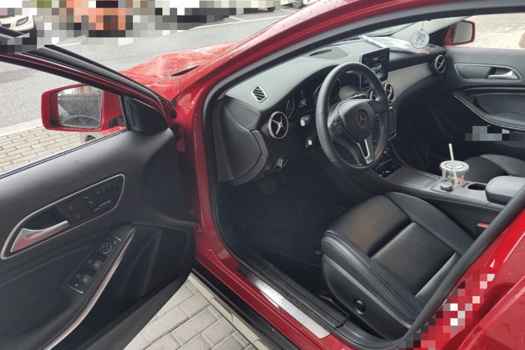 Used Mercedes-Benz GLA 2016 GLA 220 4MATIC Fashion Edition Driver Seat