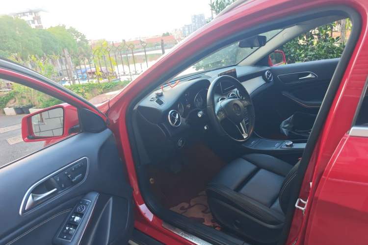 Used Mercedes-Benz GLA 2016 GLA 200 Fashion Model Driver Seat