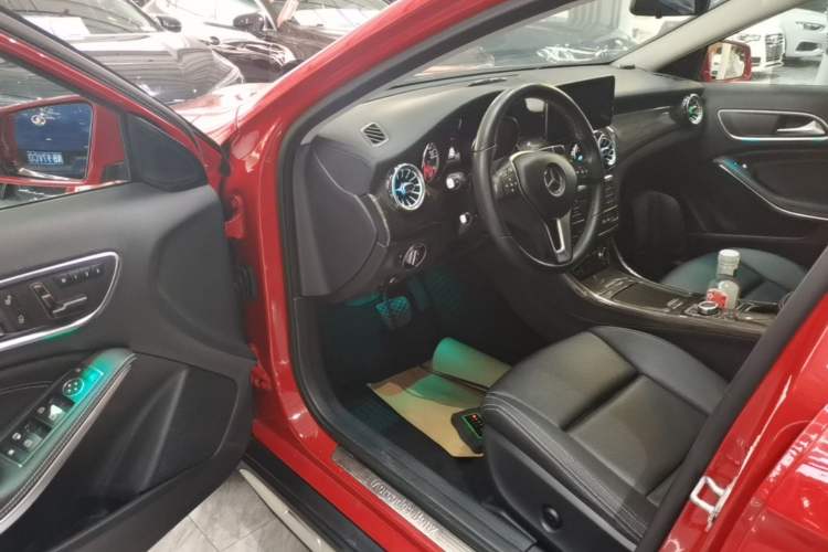 Used Mercedes-Benz GLA 2016 GLA 200 Fashion Model Driver Seat