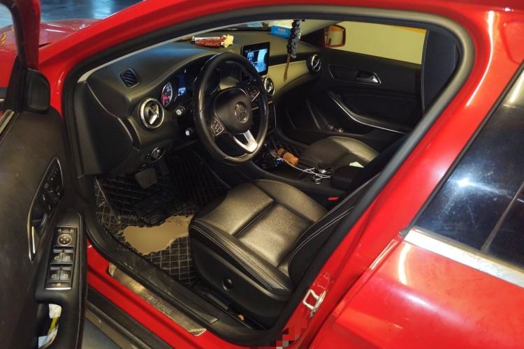 Used Mercedes-Benz GLA 2016 GLA 200 Fashion Model Driver Seat