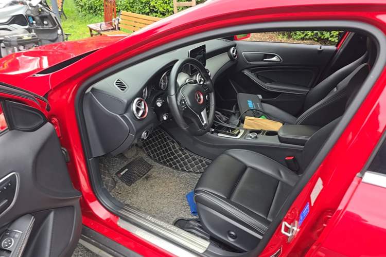 Used Mercedes-Benz GLA 2016 GLA 200 Fashion Model Driver Seat