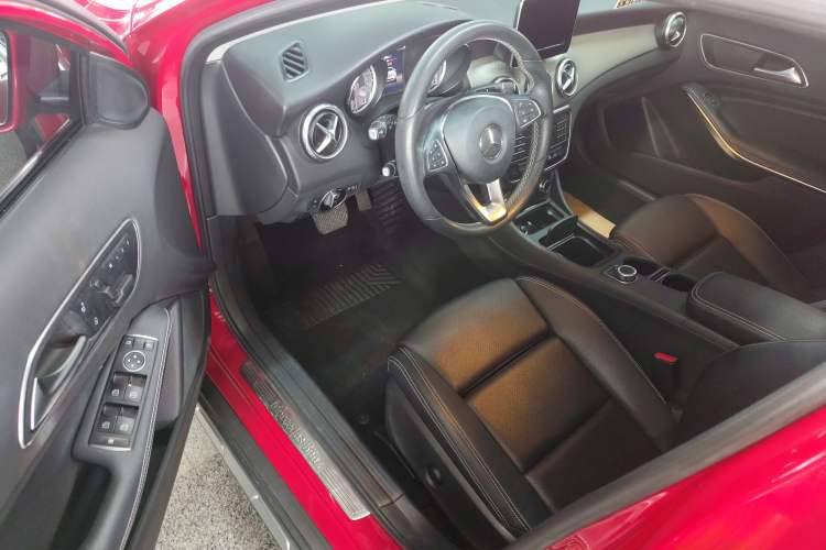 Used Mercedes-Benz GLA 2016 GLA 200 Fashion Model Driver Seat