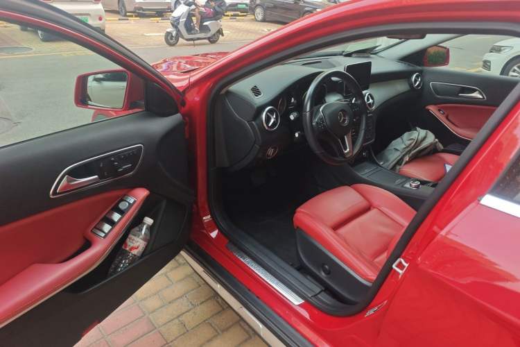 Used Mercedes-Benz GLA 2016 GLA 200 Fashion Model Driver Seat