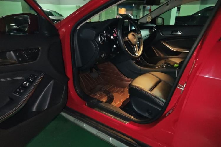 Used Mercedes-Benz GLA 2016 GLA 200 Fashion Model Driver Seat
