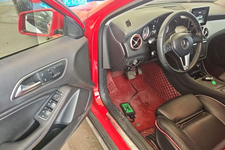 Used Mercedes-Benz GLA 2016 GLA 200 Fashion Model Driver Seat