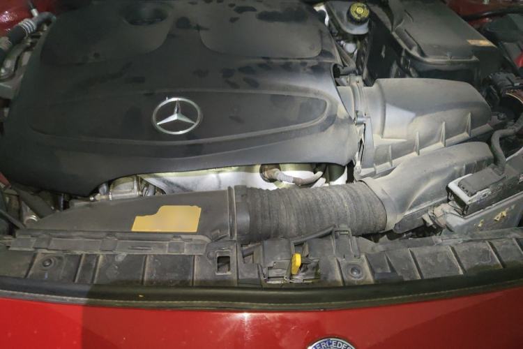 Used Mercedes-Benz GLA 2016 GLA 220 4MATIC Fashion Edition Engine Bay