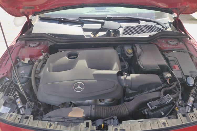 Used Mercedes-Benz GLA 2016 GLA 200 Fashion Model Engine Bay