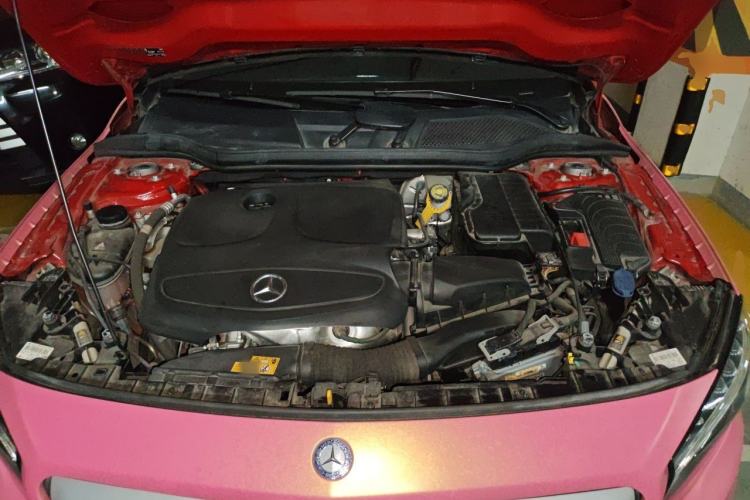 Used Mercedes-Benz GLA 2016 GLA 200 Fashion Model Engine Bay