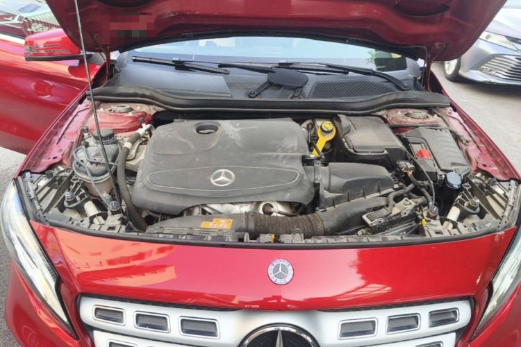Used Mercedes-Benz GLA 2016 GLA 200 Fashion Model Engine Bay